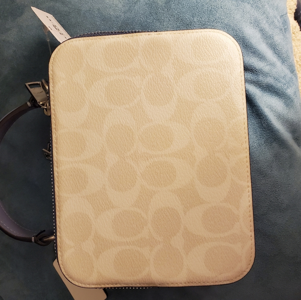Coach X Cinderella NWT Rare Mini Crossbody Bag with Carriage Design - Picture 6 of 12